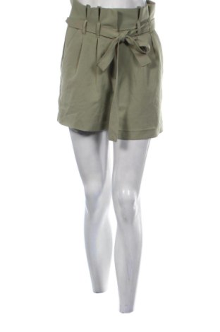 Дамски къс панталон Bik Bok, Размер M, Цвят Зелен, Цена 10,00 €
