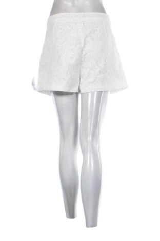 Női rövidnadrág Boohoo, Méret L, Szín Fehér, Ár 6 612 Ft
