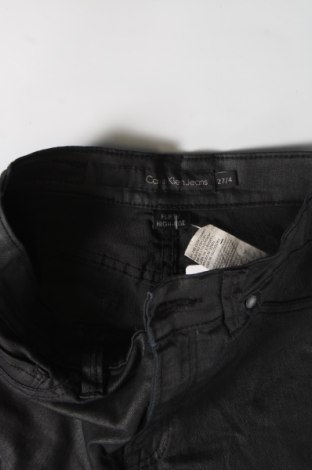Damskie szorty Calvin Klein Jeans, Rozmiar S, Kolor Czarny, Cena 148,99 zł