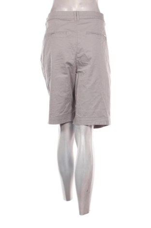 Női rövidnadrág Canda, Méret XL, Szín Szürke, Ár 2 639 Ft
