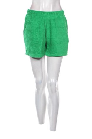 Дамски къс панталон Esmara, Размер M, Цвят Зелен, Цена 5,76 €