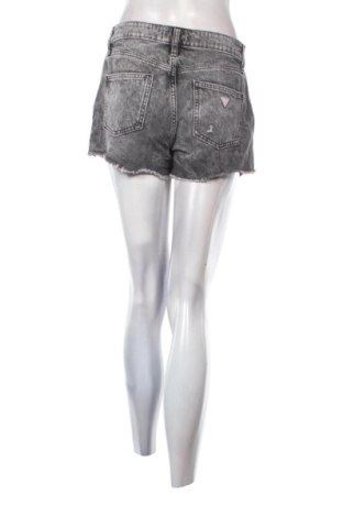 Дамски къс панталон Guess, Размер M, Цвят Сив, Цена 23,51 €