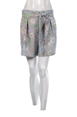 Dámské kraťasy  H&M, Velikost L, Barva Vícebarevné, Cena  199,00 Kč