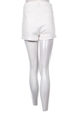 Γυναικείο κοντό παντελόνι H&M, Μέγεθος XL, Χρώμα Λευκό, Τιμή 11,00 €