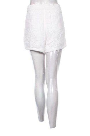 Γυναικείο κοντό παντελόνι H&M, Μέγεθος XXL, Χρώμα Λευκό, Τιμή 10,00 €
