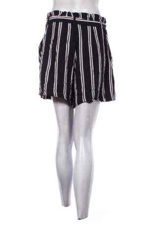 Pantaloni scurți de femei H&M, Mărime M, Culoare Multicolor, Preț 60,99 Lei
