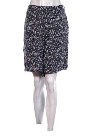 Дамски къс панталон LC Waikiki, Размер XXL, Цвят Многоцветен, Цена 37,40 €