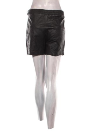 Dámske kraťasy  Mango, Veľkosť S, Farba Čierna, Cena  12,95 €