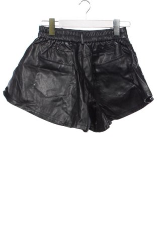Dámské kraťasy  Mochy, Velikost XS, Barva Černá, Cena  283,00 Kč