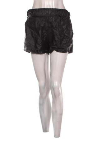 Pantaloni scurți de femei NEW COLLECTION, Mărime M, Culoare Negru, Preț 107,99 Lei