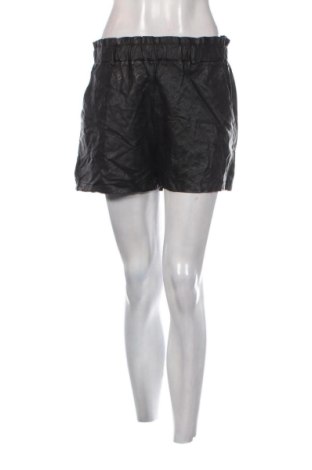 Pantaloni scurți de femei NEW COLLECTION, Mărime M, Culoare Negru, Preț 107,99 Lei