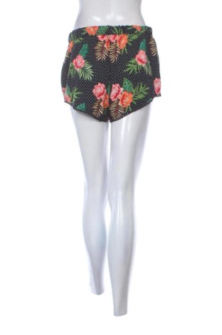 Γυναικείο κοντό παντελόνι New Look, Μέγεθος M, Χρώμα Πολύχρωμο, Τιμή 5,84 €