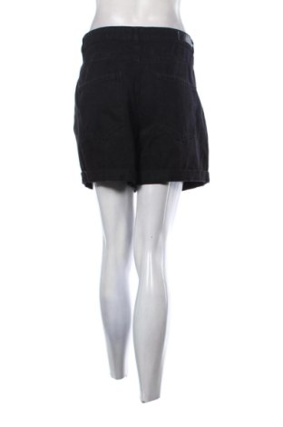 Дамски къс панталон ONLY, Размер XL, Цвят Черен, Цена 10,00 €