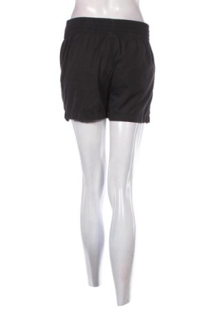 Дамски къс панталон Pieces, Размер S, Цвят Черен, Цена 12,00 €