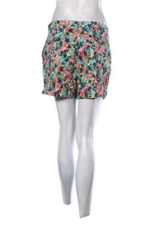 Дамски къс панталон Pimkie, Размер L, Цвят Многоцветен, Цена 10,00 €