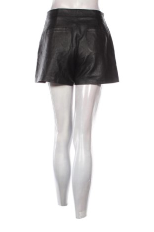 Pantaloni scurți de femei Pinko, Mărime S, Culoare Negru, Preț 326,99 Lei