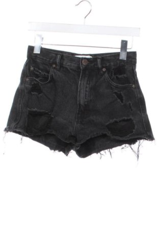 Дамски къс панталон Pull&Bear, Размер XS, Цвят Сив, Цена 9,78 €