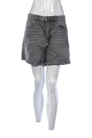 Pantaloni scurți de femei Reserved, Mărime L, Culoare Gri, Preț 43,41 Lei