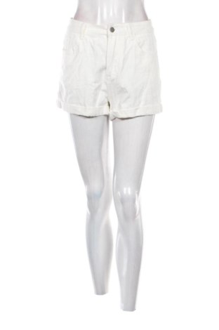 Γυναικείο κοντό παντελόνι SHEIN, Μέγεθος M, Χρώμα Λευκό, Τιμή 9,71 €