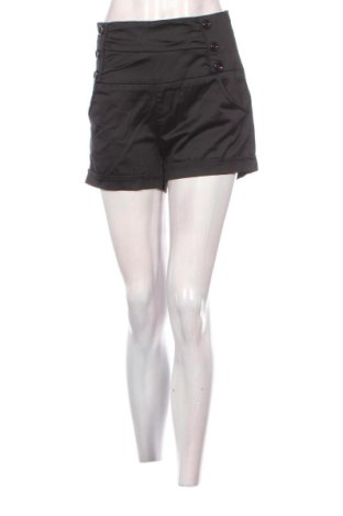 Γυναικείο κοντό παντελόνι Stradivarius, Μέγεθος S, Χρώμα Μαύρο, Τιμή 7,10 €