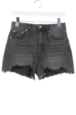 Pantaloni scurți de femei Stradivarius, Mărime S, Culoare Gri, Preț 98,99 Lei