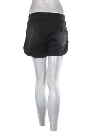 Pantaloni scurți de femei True Spirit, Mărime L, Culoare Multicolor, Preț 52,13 Lei