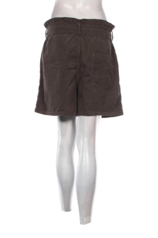 Дамски къс панталон Zara, Размер L, Цвят Зелен, Цена 10,23 €