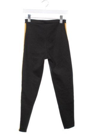 Дамски клин Bershka, Размер S, Цвят Черен, Цена 10,22 €