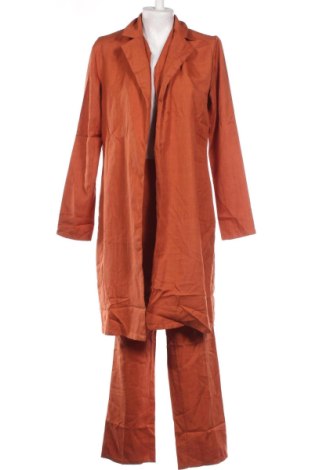 Costum de femei Unbranded, Mărime L, Culoare Maro, Preț 278,99 Lei