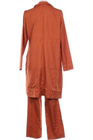 Costum de femei Unbranded, Mărime L, Culoare Maro, Preț 278,99 Lei