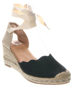 Încălțăminte de damă Unbranded, Mărime 39, Culoare Multicolor, Preț 93,84 Lei