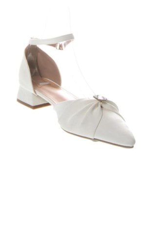 Дамски обувки Unbranded, Размер 41, Цвят Бял, Цена 32,00 €