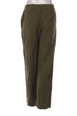 Damskie spodnie Bershka, Rozmiar M, Kolor Zielony, Cena 78,99 zł