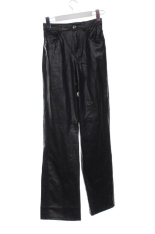 Pantaloni de femei Bershka, Mărime XXS, Culoare Negru, Preț 91,99 Lei