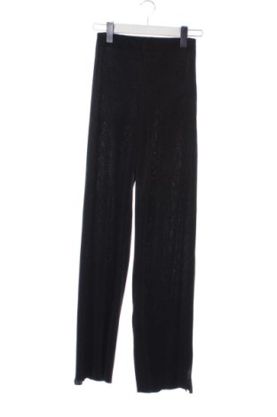 Γυναικείο παντελόνι Bershka, Μέγεθος XS, Χρώμα Μαύρο, Τιμή 17,99 €