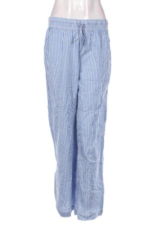 Дамски панталон Bershka, Размер M, Цвят Многоцветен, Цена 15,00 €