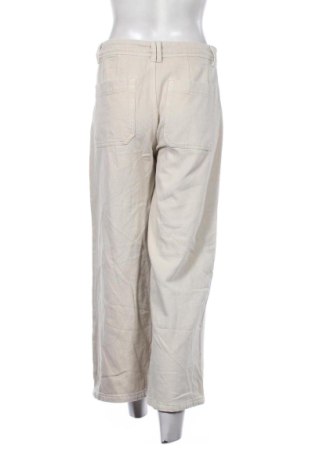 Pantaloni de femei Bershka, Mărime M, Culoare Bej, Preț 91,99 Lei