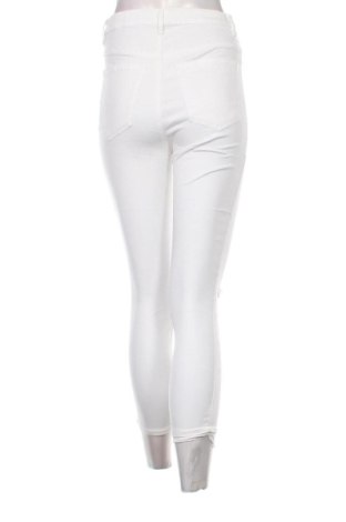 Дамски панталон Calzedonia, Размер M, Цвят Бял, Цена 21,47 €