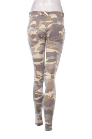 Damskie spodnie Freddy, Rozmiar M, Kolor Kolorowy, Cena 110,99 zł