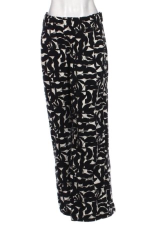 Γυναικείο παντελόνι Gina, Μέγεθος XL, Χρώμα Πολύχρωμο, Τιμή 17,99 €