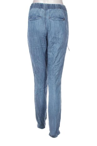 Дамски панталон Guess, Размер M, Цвят Многоцветен, Цена 38,85 €