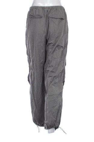 Damenhose H&M Divided, Größe S, Farbe Grau, Preis 19,99 €