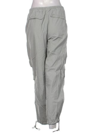 Дамски панталон H&M Divided, Размер S, Цвят Зелен, Цена 15,00 €