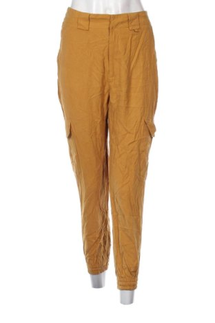 Дамски панталон Pull&Bear, Размер M, Цвят Оранжев, Цена 15,33 €