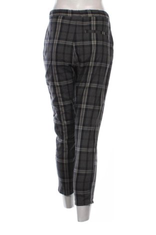 Pantaloni de femei Pull&Bear, Mărime M, Culoare Multicolor, Preț 57,35 Lei