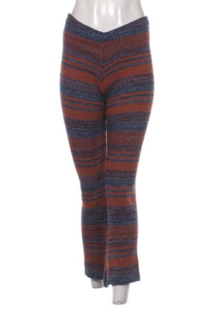 Dámské kalhoty  Pull&Bear, Velikost S, Barva Vícebarevné, Cena  425,00 Kč