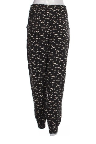 Damenhose Red Queen, Größe M, Farbe Mehrfarbig, Preis € 19,99