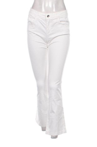 Pantaloni de femei Rinascimento, Mărime M, Culoare Alb, Preț 196,99 Lei