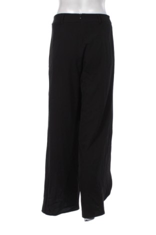 Pantaloni de femei Rinascimento, Mărime S, Culoare Negru, Preț 196,99 Lei