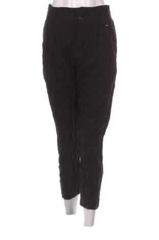 Damskie spodnie Rinascimento, Rozmiar M, Kolor Czarny, Cena 166,99 zł